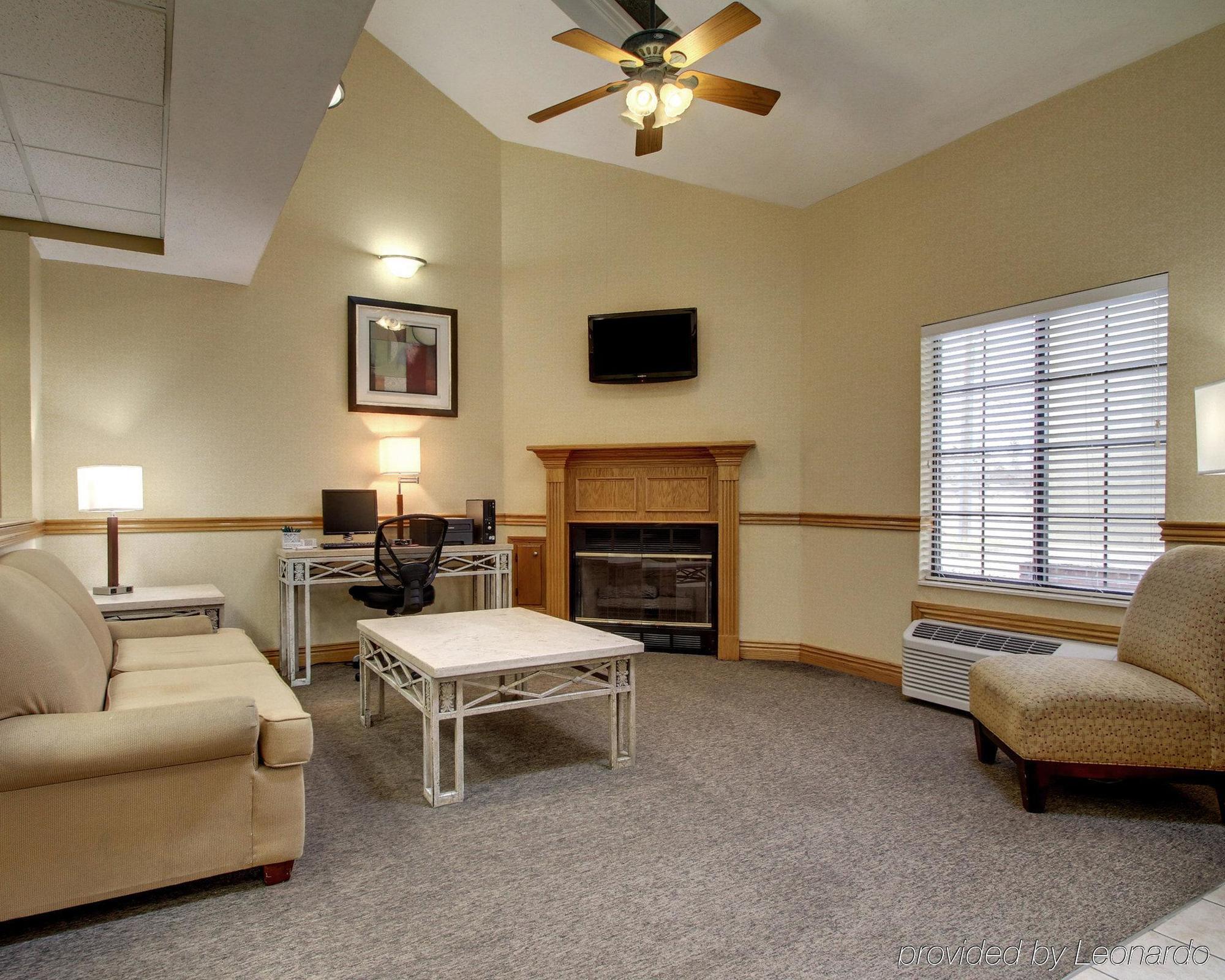 Columbia Inn & Suites 외부 사진