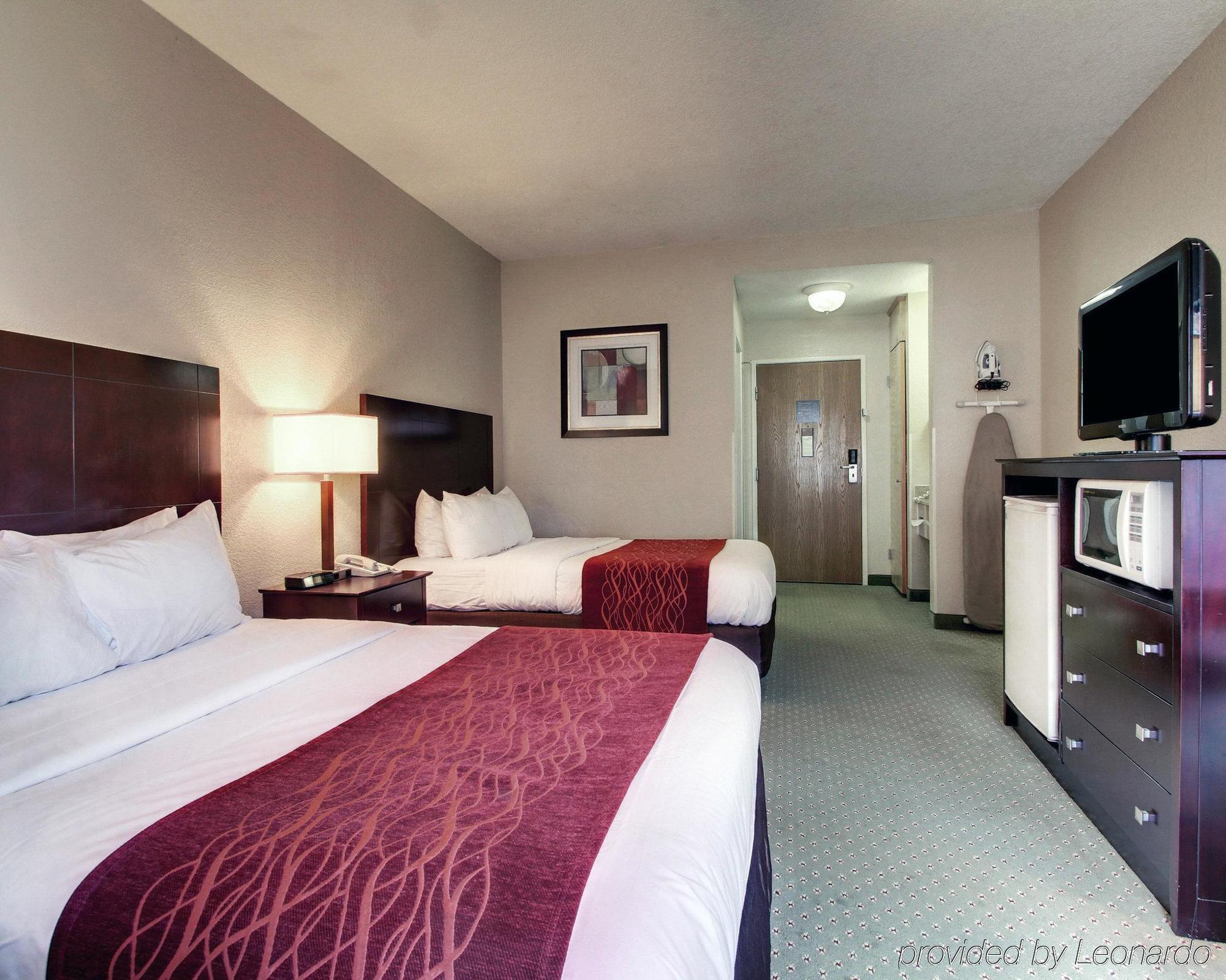 Columbia Inn & Suites 외부 사진